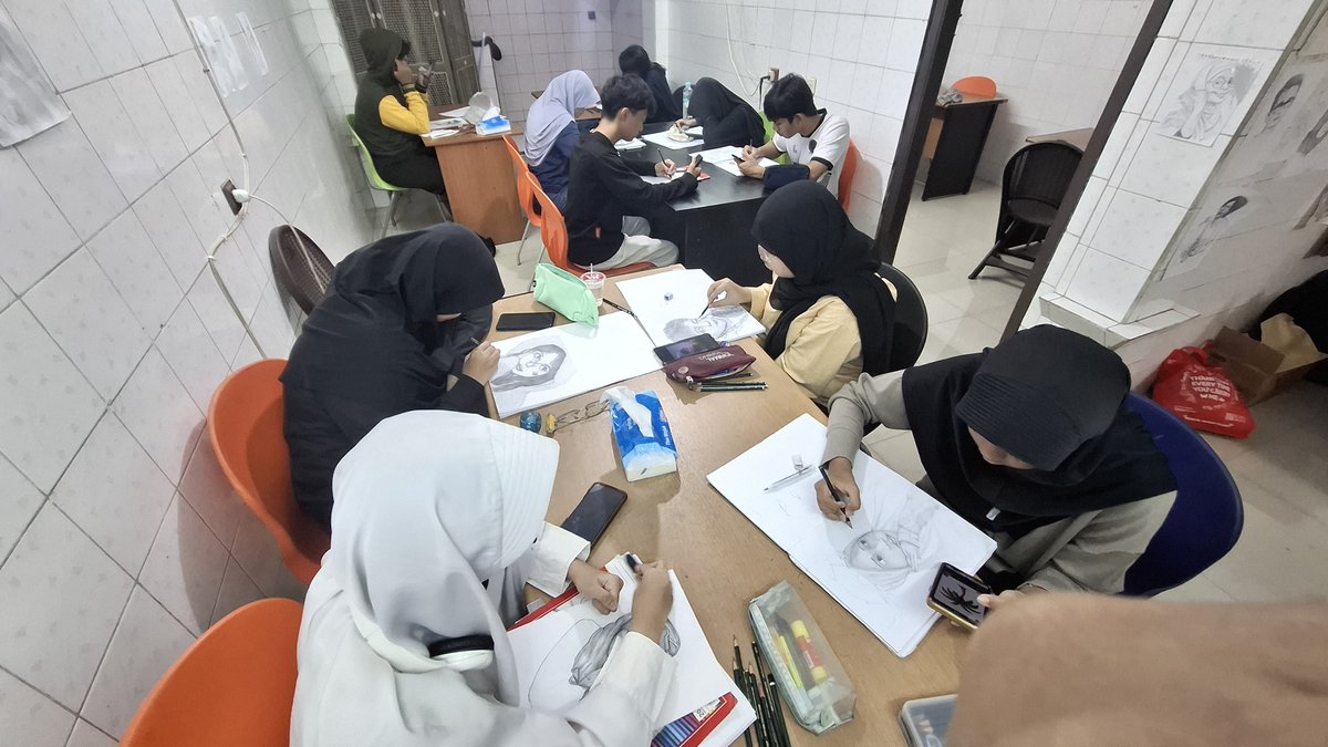master_seni's tweet photo. Membuka pendaftaran kelas gambar offline online Portofio SNBP-SNBT 2027 Pendaftaran https://t.co/GWGqDst3sg dan WA. 081215172871 #bimbelgambar #SSUFSRDITB #portofoliosnbp #portofoliosnbt https://t.co/aQhrnqZVnN