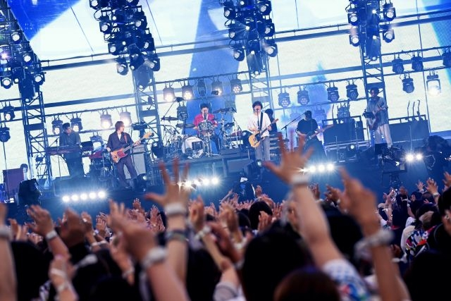 fnc_backnumber's tweet photo. back number、5大スタジアム・ツアー完走　これまでの軌跡を照らす圧巻のステージに50万人が感動 - 

#backnumber
#backnumberスタジアムツアー https://t.co/diROcnkuDg