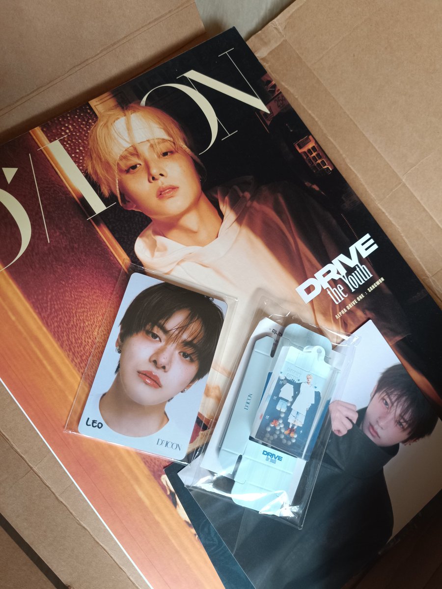 catislovee's tweet photo. Got my Sangwon DICON from @allyzfinds  💕 Thank you so much! 

#fromallyzcart https://t.co/q7CXg0cUu2