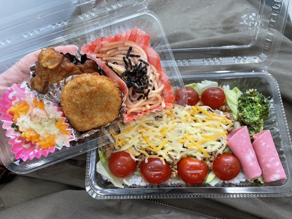 cometrue3104's tweet photo. 今日のお弁当🍱
ちょい寝坊したけど間に合いました😅
タコライス　ブロッコリー🥦ハム
あとは全部冷食です😅
コロッケ　唐揚げ　エビグラタン　たらこスパゲッティー
彩りよく美味しかったとLINE来ました
＃お弁当 https://t.co/7f4aL2x5dp