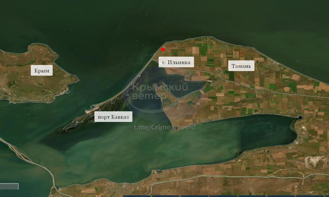 jirik957's tweet photo. Aktualizace: Po nočním útoku v Tamanu poblíž obce Iljinka hoří hraniční přechod „Kubáň“ tzv. Krymského energetického mostu.
Kabelový přechod přes Kerčský průliv zahrnuje podvodní kabelové vedení podél dna Kerčského průlivu a hraniční přechody na obou březích průlivu (jeden přechod na Tamanském poloostrově a jeden přechod na Krymském poloostrově).

Na straně Tamanského poloostrova se nachází místo hraničního přechodu, úsek kabelového vedení 220 kV od hraničního přechodu „Kubáň“ k břehu, přístupová cesta k hraničnímu přechodu a nadzemní elektrické vedení 10 kV pro vlastní energetické potřeby hraničního přechodu.

Terminál kabelového vedení 220 kV  obsahuje  16 podvodních měděných kabelů o napětí 220 kV a průřezu 1000 mm².  Jde o 4 vedení po 4 kabelech (3 fáze + 1 rezerva). Každé vedení může nést výkon 100 kV, celkem jde o přenos  285 MW elektřiny.