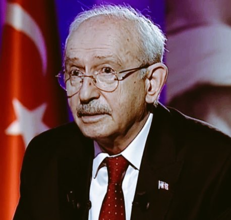 Entoykan's tweet photo. Sefil siyasetine yoldaş da bulamıyor.
Faik Öztrak, Gürsel Tekin, Berhan Şimşek, Barış Yarkadaş!
Yahu bu bitiklerin kendilerine hayrı yok. https://t.co/lL6rczrPt7