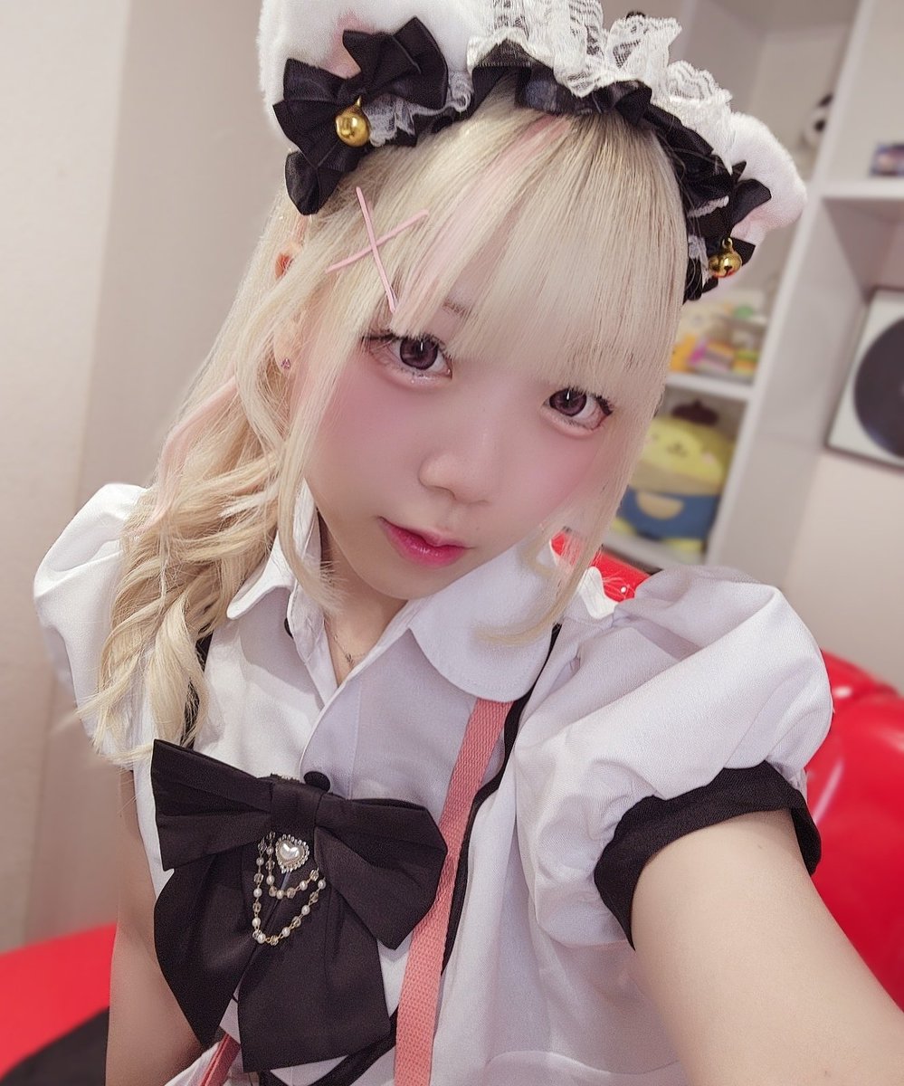 いな tweet media