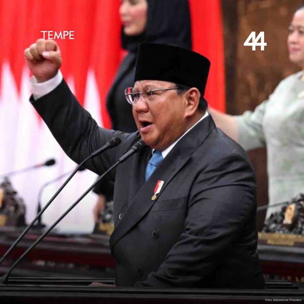 tempedotc0's tweet photo. Prabowo Mau Bentuk Grup WA Berisi Dosen-Peneliti, Buat Apa? https://t.co/Qn2N0hH4dN
