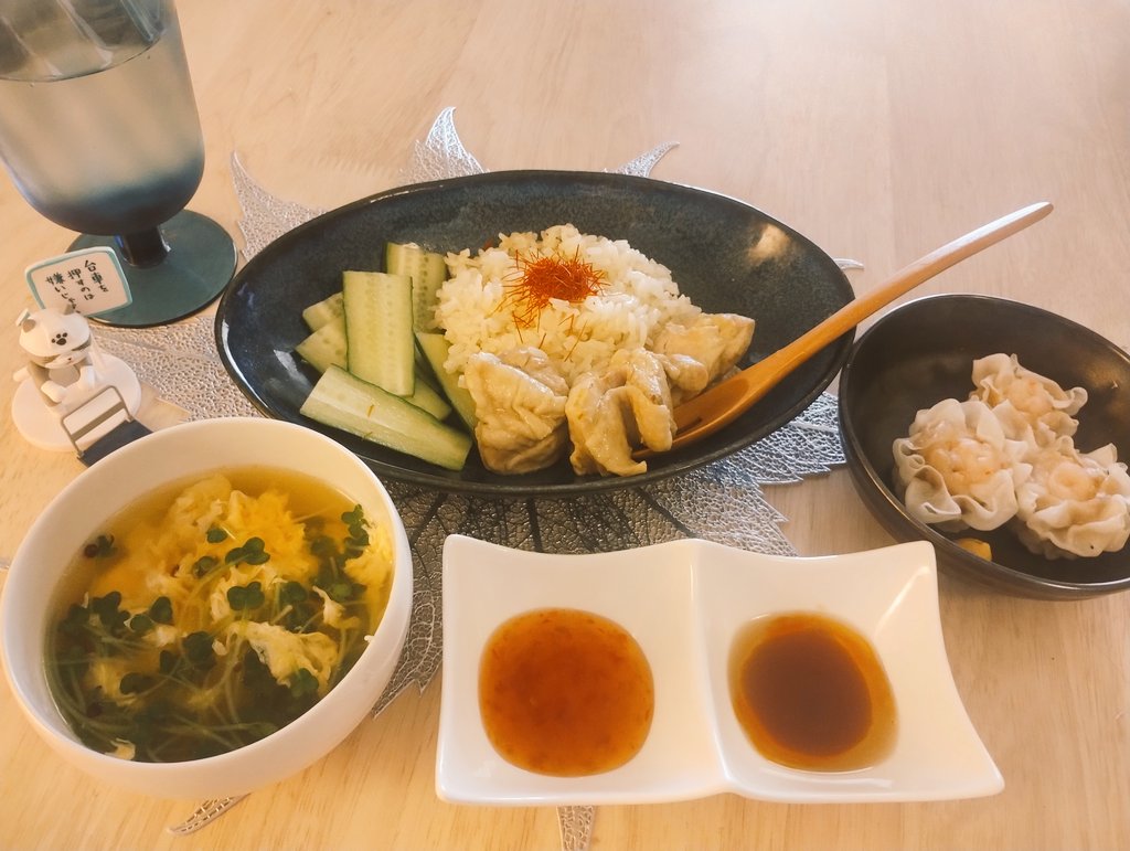 sumom000's tweet photo. 海南鳥飯
炊飯器でできるしおいしい https://t.co/DRS5yKh7MP