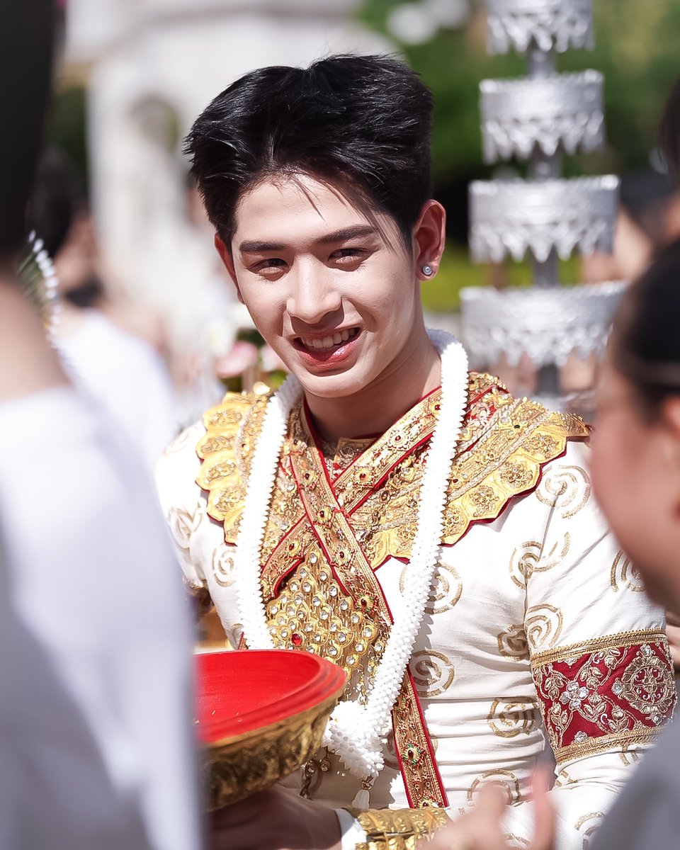 PAOPIC__FAMILY's tweet photo. เปาในลุคโขน หล่อ สง่า และออร่ามาก ✨ 

#Paopichitchai 
#บวงสรวงLOVEx3 
#LOVEx3 https://t.co/PPq34be3Ia