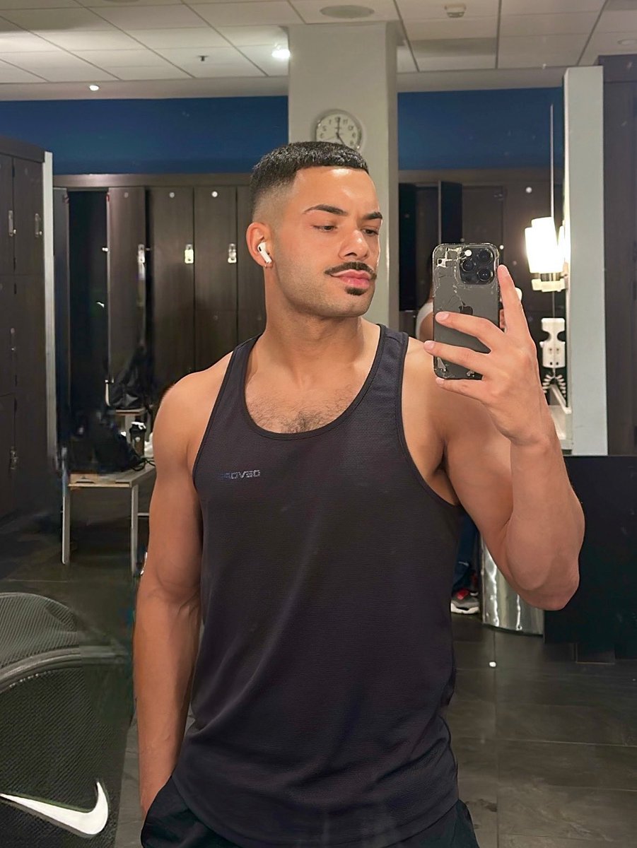 RomanRomain_'s tweet photo. Gym Dump 💪🏽🏋🏽 https://t.co/eG8tIUSD64