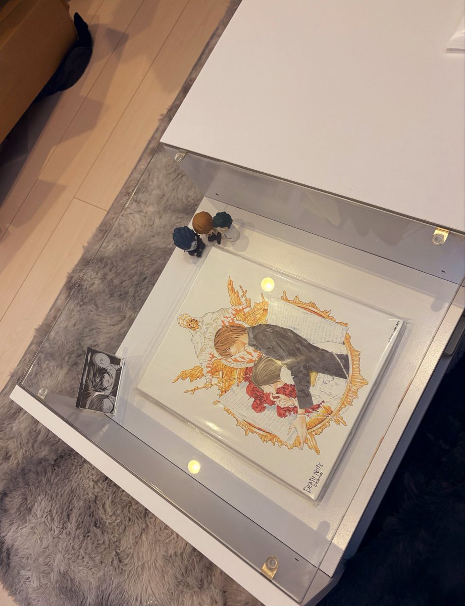 NuvoleD's tweet photo. 毎月ここのキャンバスボード変えていくのー
これしたくてこのてーぶる買った https://t.co/gF0PM0RPxm