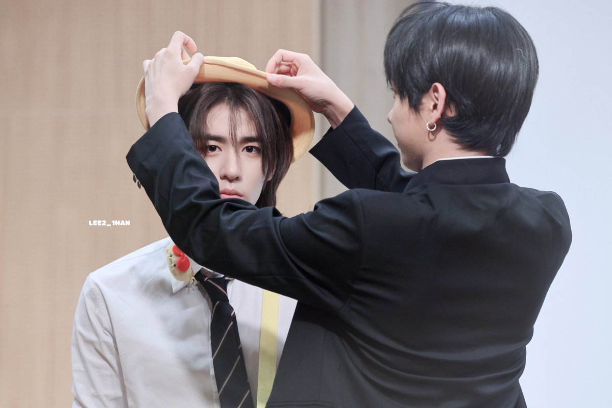 ✦.*하니니니🖤🖤 tweet media