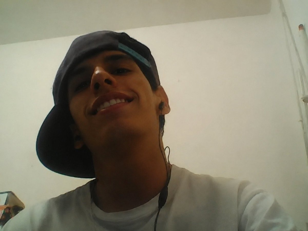 CocoLuckas tweet picture