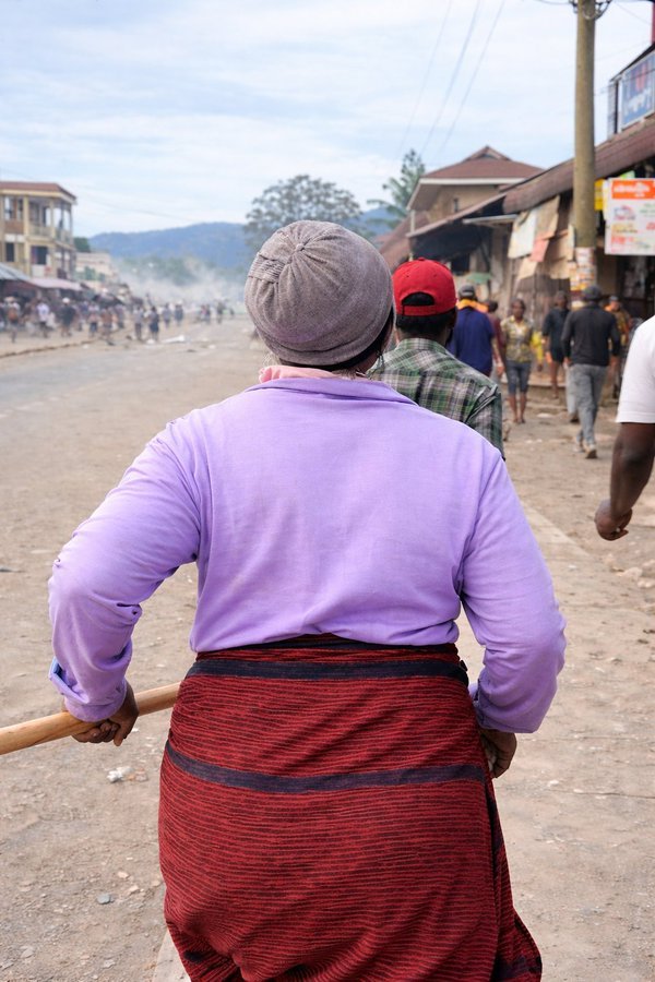 Twaha_Mwaipaya's tweet photo. Mama amka!! Mama amka!!!

Leo imetimia miezi 9 tangu yafanyike Mauaji ya halaiki yaliyofanywa kwa amri ya Samia.

Mpaka leo hakuna haki wala uwajibikaji dhidi ya MAUAJI ya RAIA. https://t.co/82AOblhqSH