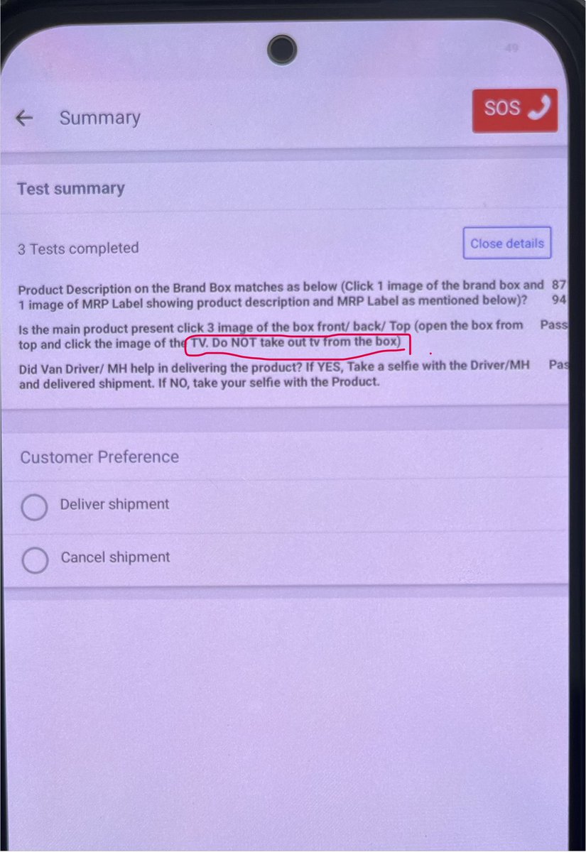 kpsooraj's tweet photo. @Flipkart @flipkartsupport @FlipkartStories Unacceptable logistics Flipkart. To the customer (screenshot on the right ) say check for damages and claims will NOT be acceptable after delivery. To the delivery agent (his screenshot on the left ) you say DONT take it out of the box https://t.co/ZWPiZJKY7O