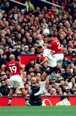 DHL Man Utd tweet media