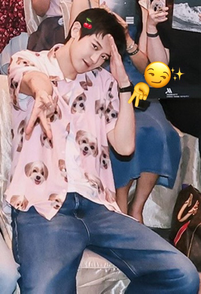 sheloey6161's tweet photo. why is he looking so fucking devine in such a low quality photo, wearing a shirt with his dog's face on it... https://t.co/jUcvffleqZ