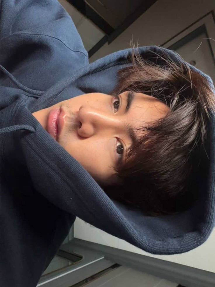 ๐จ๐๐. tweet media