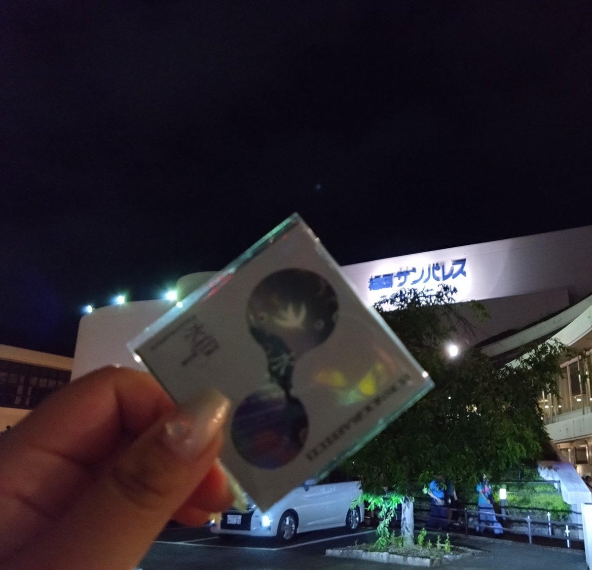 karumina3's tweet photo. 2日間にわたる水浴びが終わりました〜！超楽しかった！！昨日は1階の後ろの方だったけど、今日はなんと9列目ど真ん中！さいっっっこうに良かった❤️❤️ https://t.co/2OqJ5u7l16