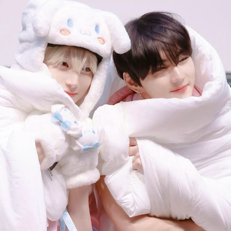 Star88303541110's tweet photo. Interactive tag game! (Ft. Pocketz cuz today's Sunwon day!)
⏔⏔⏔ ꒰ ᧔ෆ᧓ ꒱ ⏔⏔⏔

— Drop your answer along with the tags!
#Treat_SevEN_With_Consideration
#Monetary_Boycott_BELIFT

This or that? https://t.co/68ayVBp9Aw