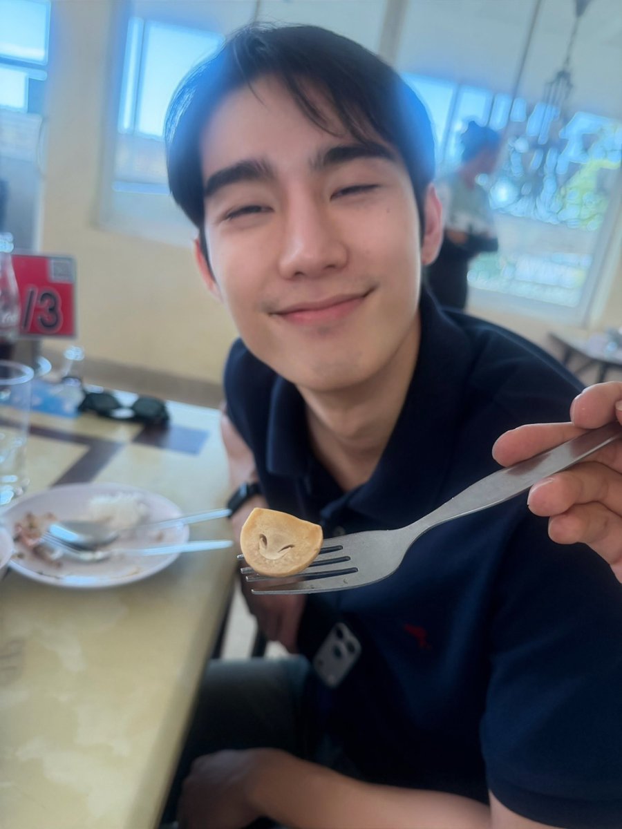 ilysb_fb's tweet photo. แอฟ้อดยิ้มเห็ดฟางงง◜◡◝⋆˙⟡

#fforce_ @fforcejs https://t.co/zJBSmMb4EM