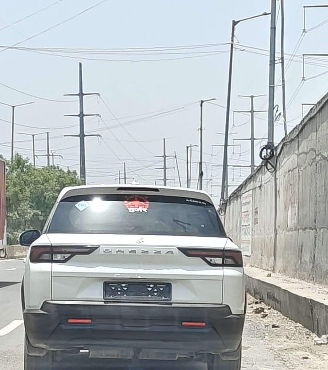 Shwetangi3's tweet photo. few more that I spot everyday and wonder how come traffic police or police do not spot them !! The route is same, Bhangel to greater noida west via sector 76. @noidapolice @Noidatraffic @CeoNoida @DCPCentralNoida @dgpup and these are not new cars ! https://t.co/CjEqqpOI5v