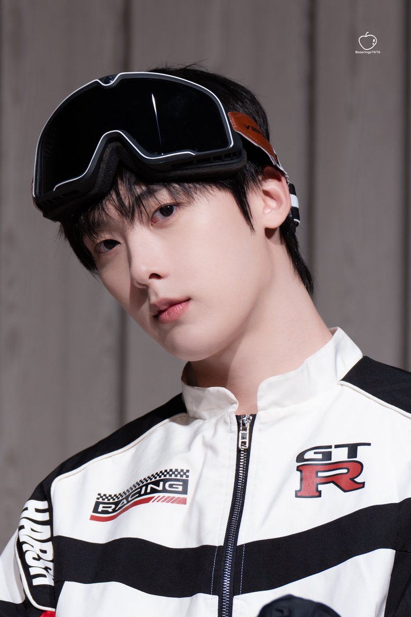 saoringo7676's tweet photo. 260606 대면

🏎️🏁

#yoonsanha #윤산하 #ユンサナ
@YOONSANHA_offcl https://t.co/z59Tps9wIs