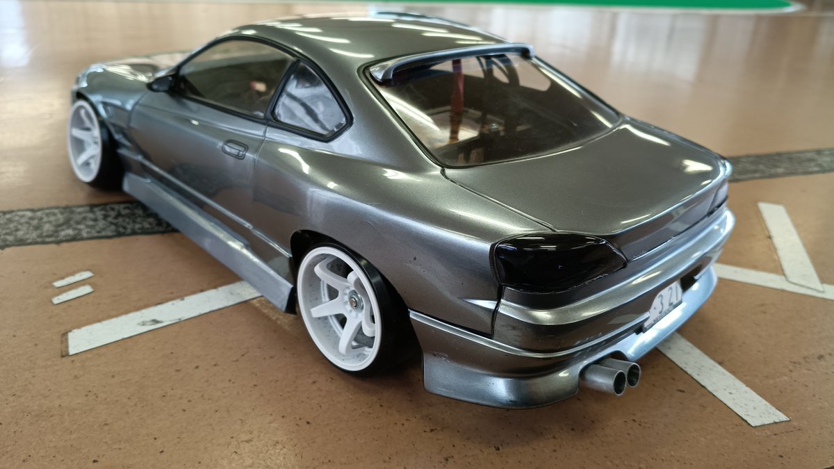 yoshi_saur25's tweet photo. #dlike #TT02
ミハナダで購入したS15のボディをTT-02に装着
車高もツラもバッチリでとてもよい やっぱこれで2500円は破格よ
ナンバーと今までに作った箱ステ擬きも印刷して貼った https://t.co/cCef6vS5a2