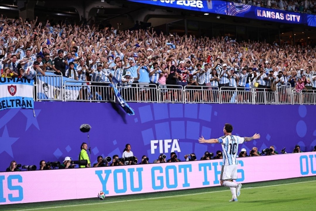 toky14's tweet photo. Lionel Messi etched his name even deeper into football history by becoming the joint all-time FIFA World Cup goalscoring record, a milestone that further cements his legacy as one of the greatest players ever to grace the game. #messi #fifaworldcup. Who will end up as the all time top goalscorer at the end of the tournament. Messi or Mbappe?