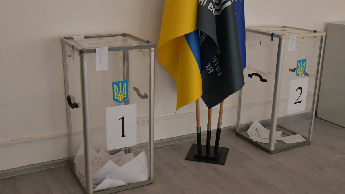 SNU_EDU's tweet photo. 📢 За результатами виборів ректором СНУ ім. В. Даля обрано професора Олексія Целіщева.

У голосуванні взяли участь 78,21 % виборців.

https://t.co/6vjscWvvO3

#SNUEDUUA #HigherEducation #University https://t.co/KDEWIdYPhC