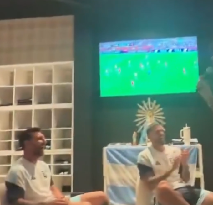 trad_west_'s tweet photo. Argentina's locker room has a statue of the Blessed Virgin Mary.

Our Lady of Luján, the patroness of Argentina. https://t.co/l3MKdSeZvX