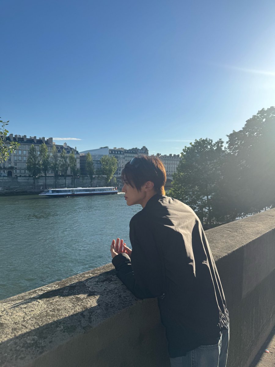 ooiision's tweet photo. 😭😭.. https://t.co/gCN00P3LSM