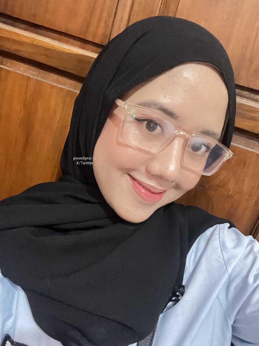 pweetynxi's tweet photo. Tinted sunscreen yang paling sering ku repurchase nih‼️ https://t.co/wS3kcsxSH6