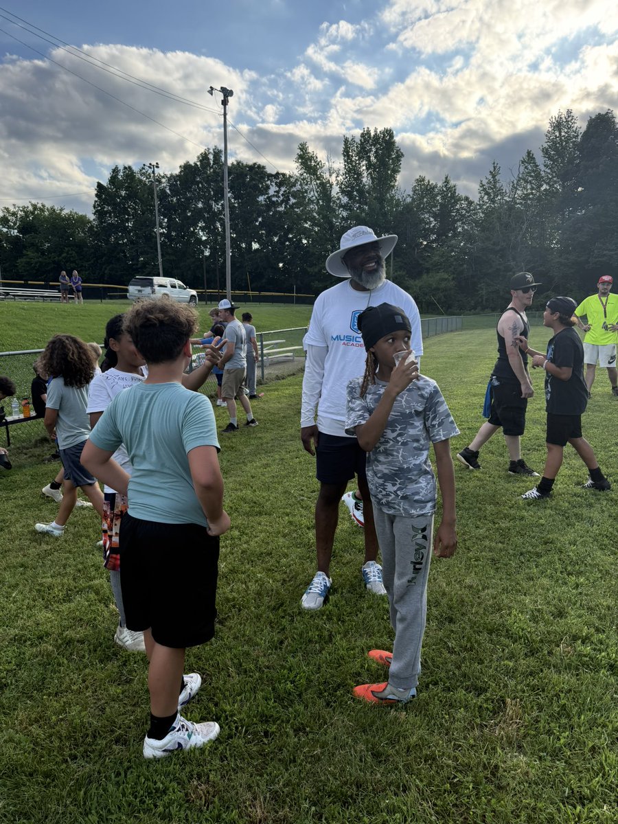 MCA_Nash's tweet photo. Great Day 1 at the Joelton Football Camp! 🏈

Proud of the energy, effort, and attitude these young athletes brought today. Football is bigger than the game, it builds discipline, confidence, teamwork, and character.

Excited for Day 2!

#joeltonvikings #TeamOverSelf https://t.co/v1s2jXeCmX