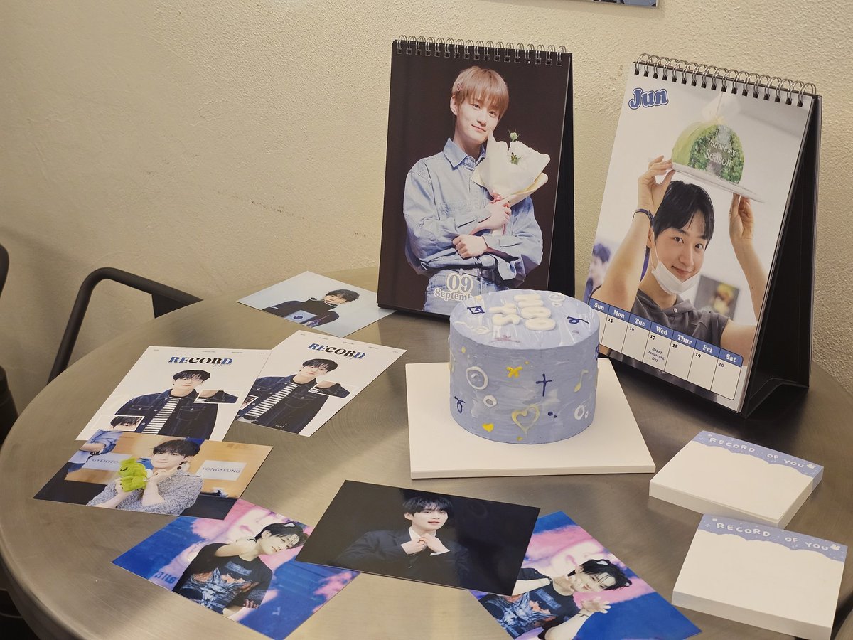 VRVR_minX3's tweet photo. 용승이 생축 #Memories_of_YS https://t.co/iJydzPMxT2