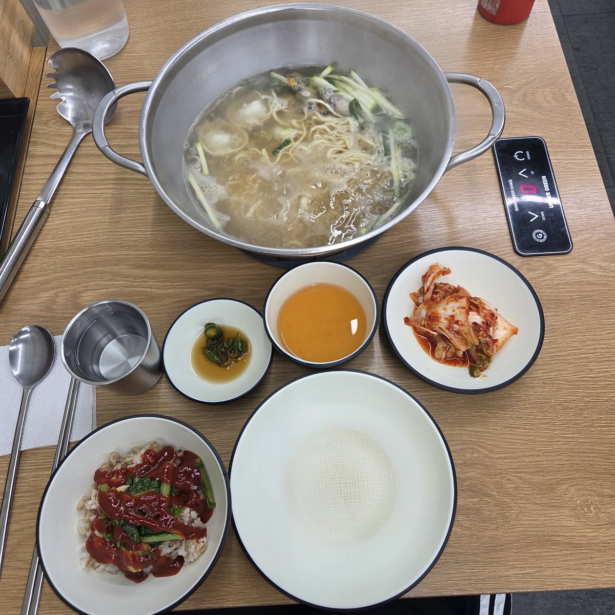 왹모괴 tweet media