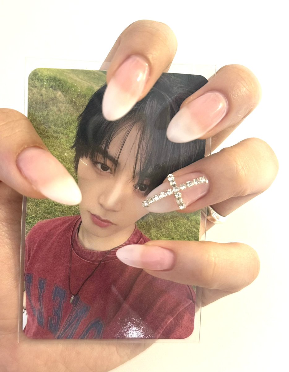 brawhmk's tweet photo. 네일해써요 와하하 https://t.co/3ogoL283zP