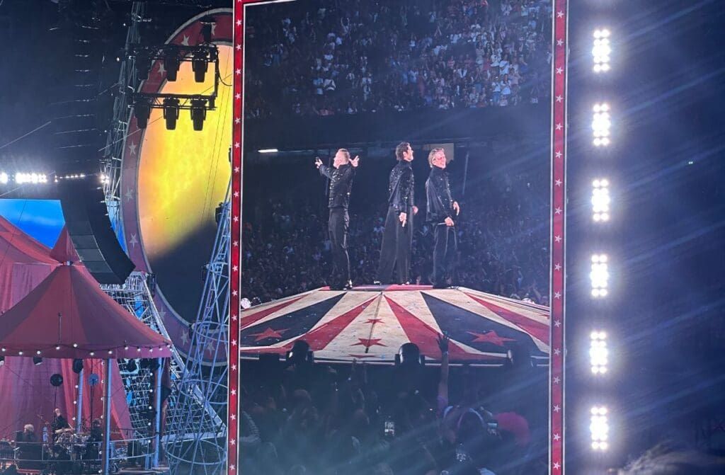 Wales247's tweet photo. Take That brings circus spectacular to packed Principality Stadium https://t.co/Utm1mdVqie https://t.co/MR85hz4uxJ