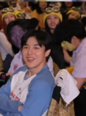ttwtutyy's tweet photo. nanontu spotted💛

igs:arm_wc

#tontawan #nanon #GMMTVOuting2026 https://t.co/hiLkvxROi0