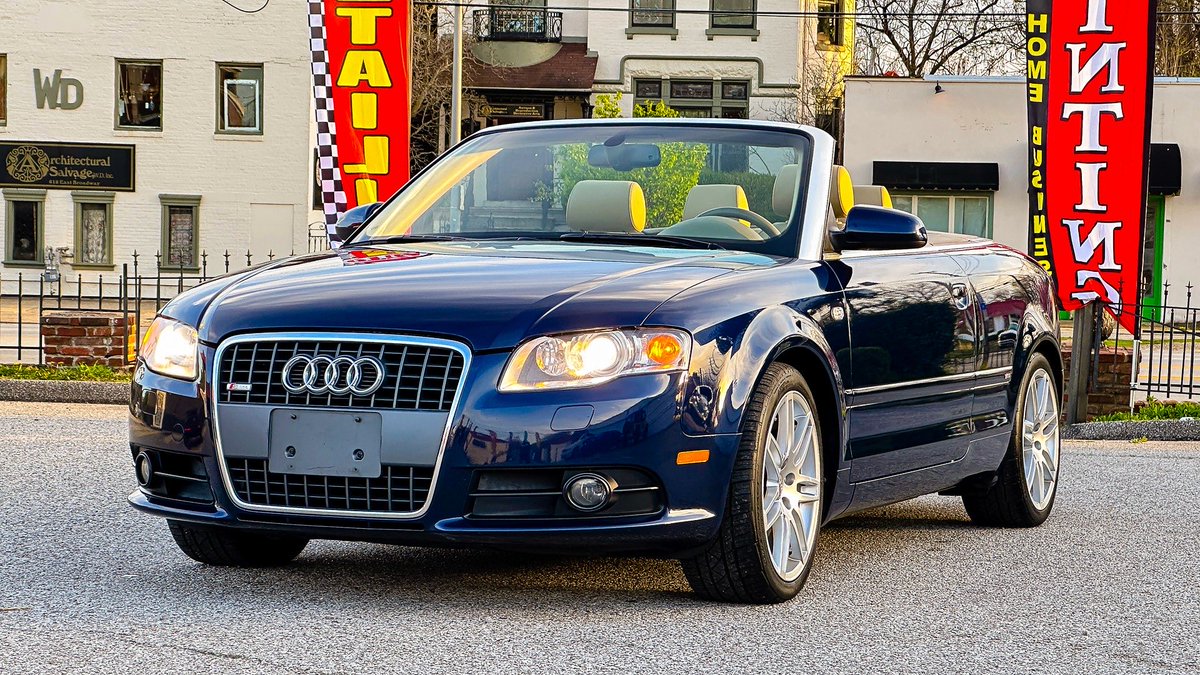 ramonr67's tweet photo. ✨ Louisville’s Beauty Salon for Cars ✨

Work downtown or near University Hospital?

Drop your vehicle off before work and pick it up looking its best when your shift ends.
Located on East Broadway, just two blocks from University Hospital.

NuLu, Germantown, and the Highlands. https://t.co/WS3TK53xTy