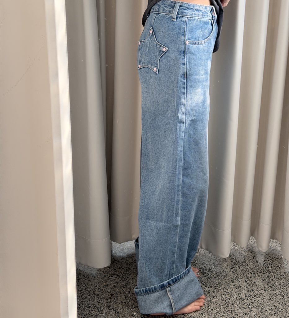 PPIMMYY's tweet photo. ยีนส์ของ Stylist x Brinkkty ค่า ทรงดี สวยมากกก https://t.co/aZvDP5Npp4