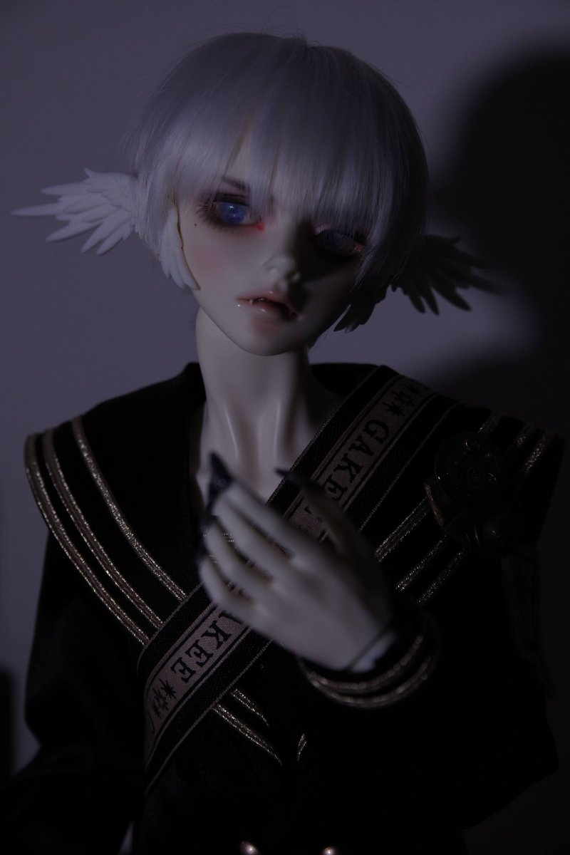 IveRazvan's tweet photo. #思わず生きていると感じたドール写真を見せて下さい
こちらも生きすぎてる。
血色感えぐい。 https://t.co/DD48mJbY9t