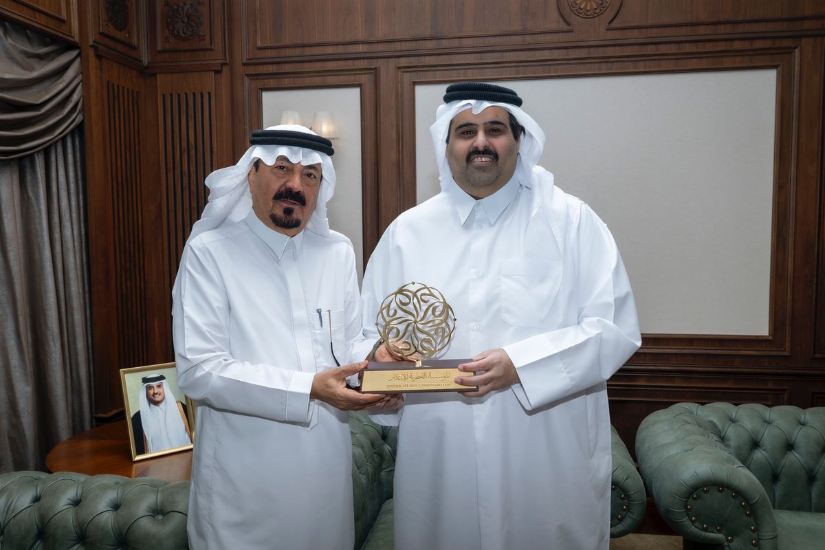 GCCGRT's tweet photo. التقى معالي الدكتور عبدالرحمن الهزاع المدير العام لجهاز إذاعة وتلفزيون الخليج، بسعادة الشيخ خالد بن عبد العزيز آل ثاني الرئيس التنفيذي للمؤسسة القطرية للإعلام، وتم خلال اللقاء استعراض سبل تعزيز التعاون الإعلامي الخليجي المشترك https://t.co/ghjJvY2CrN