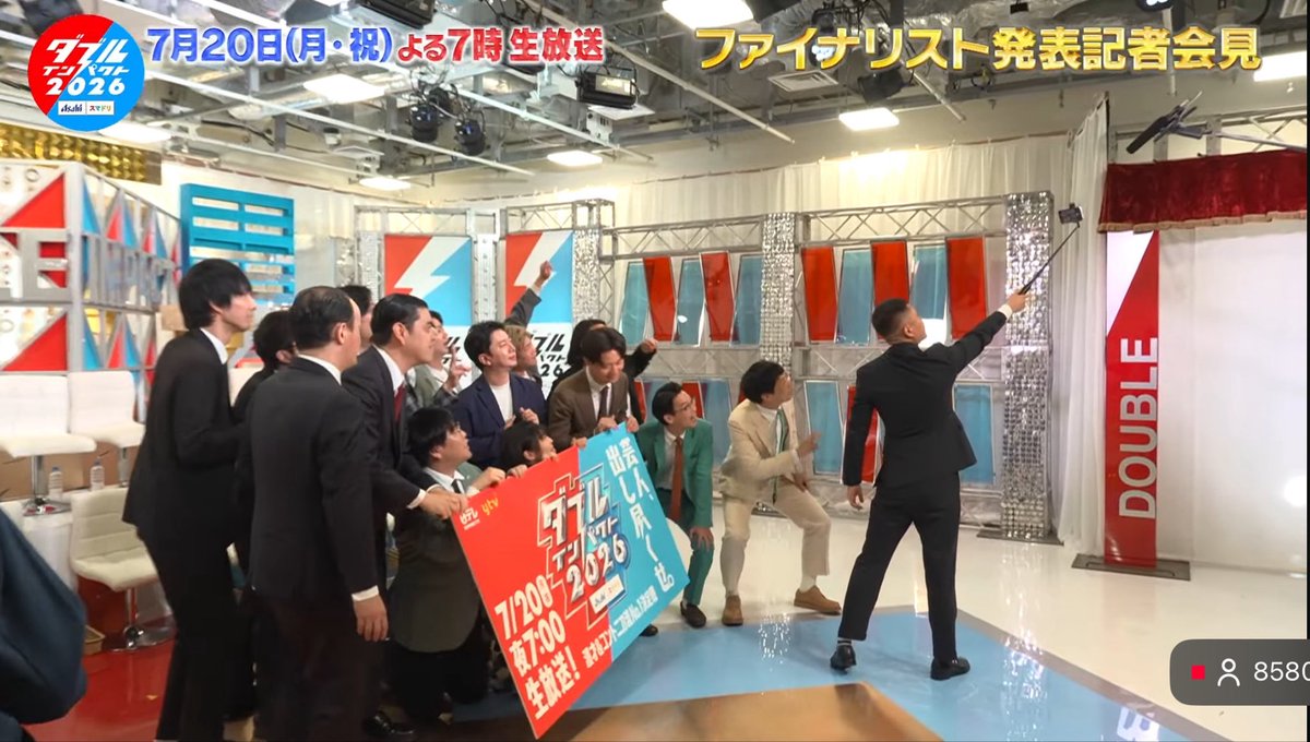 carbon_cham's tweet photo. 新スーツほまにシルエット良 https://t.co/kCY47g2pz3