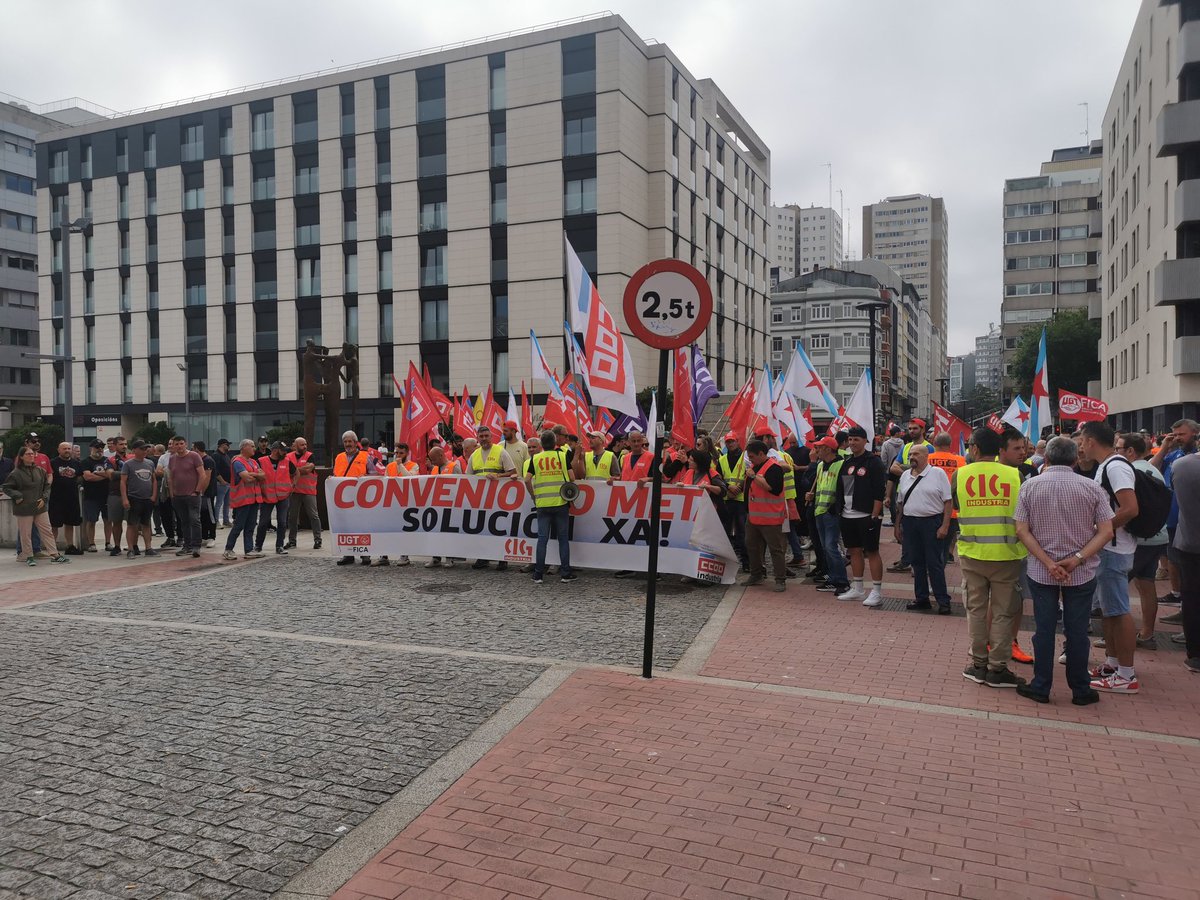 Traballalcoruna tweet picture