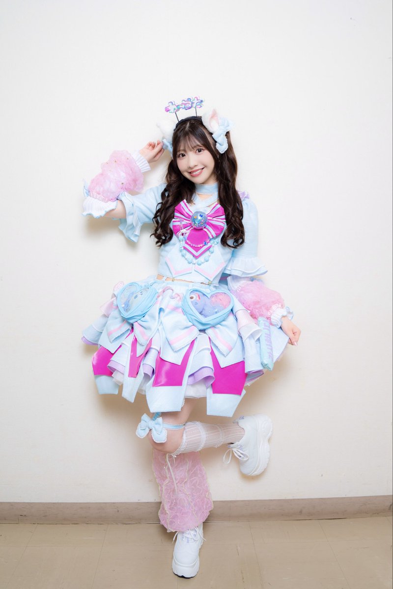 tws_ririka's tweet photo. 新衣装🎀🩵 https://t.co/f0nEVj3Crg