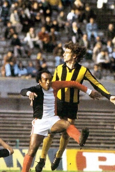 HistoriaCAP's tweet photo. 🗓️#UnDíaComoHoy de 1978, @OficialCAP vencía a Huracán Buceo 7-0 por Campeonato Uruguayo

🏟️Centenario

⚽⚽⚽⚽⚽⚽⚽Fernando Morena

⭐Cifra record, la mayor cantidad de tantos convertidos en un partido.

📰La Mañana tituló: "Y al séptimo descansó" https://t.co/k84LiSfJmb