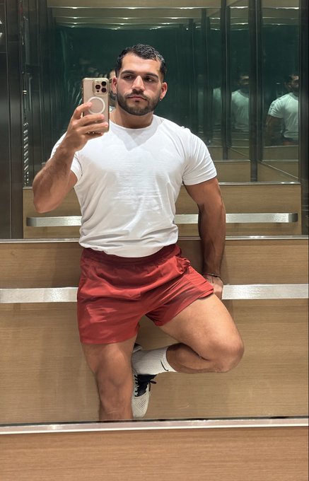 Danny - 💪🏽 https://t.co/GAKk3ma36R