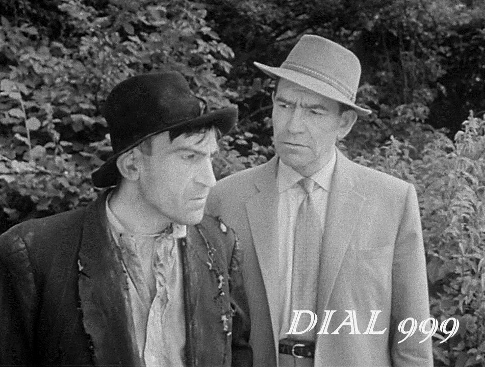TalkingPicsTV's tweet photo. Maguire takes unusual steps to expose the criminals in...

📞 DIAL 999 (1958) 2:55pm #RobertBeatty in '50,000 Hands' with #WilliamHartnell #PatrickTroughton #BillFraser drama #TPTVsubtitles https://t.co/VfRb0Rh5Bg