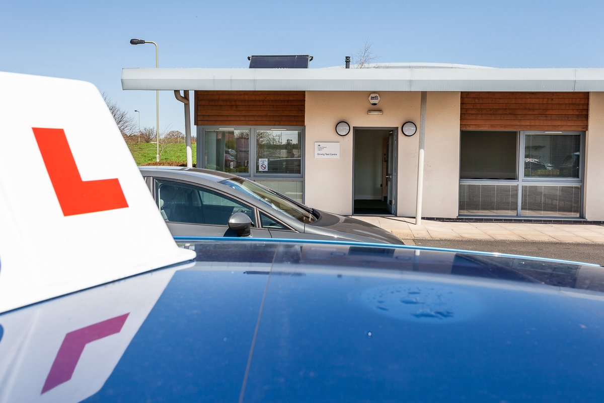 DVSAgovuk's tweet photo. Are you familiar with the new rules for car driving test bookings? 🤔

📅 Test changes are now limited to 2 per booking.  

🔄️ Only learners can book, change or cancel their own test.  

📍 Test moves are limited to the 3 nearest centres.

Find out more: https://t.co/llGGf6cRlt https://t.co/lbHdyIdMcf