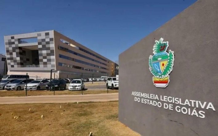CBNGoiania's tweet photo. Terrenos públicos sem uso podem ser incorporados a fundos imobiliários administrados por gestores privados ==> https://t.co/O4C4i3lea0 #NoArNaCBN #CBNGoiânia #política #Alego #projetodelei https://t.co/PqFAZClX78