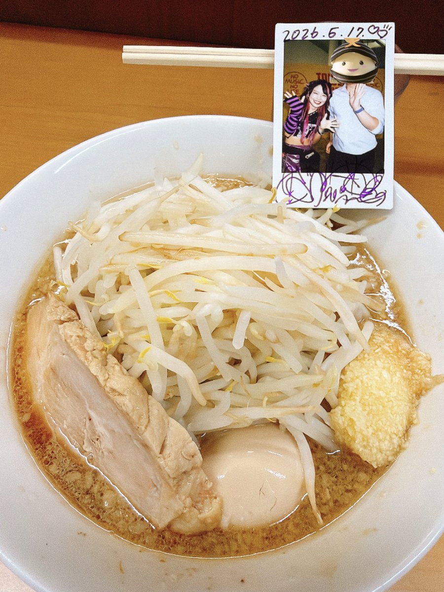marvelous333's tweet photo. ラーメン◯菅@亀有
まるとく ヤサイマシ ニンニク
リリイベ帰りの一杯
フィリピンの余韻引き摺りながら全握🤝 https://t.co/N1WBKgXeCr