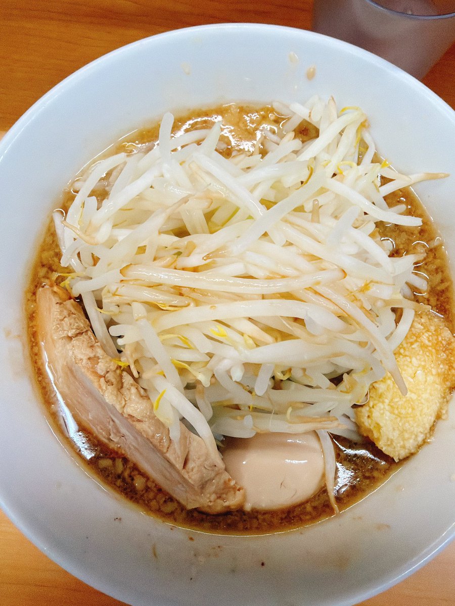 marvelous333's tweet photo. ラーメン◯菅@亀有
まるとく ヤサイマシ ニンニク
リリイベ帰りの一杯
フィリピンの余韻引き摺りながら全握🤝 https://t.co/N1WBKgXeCr